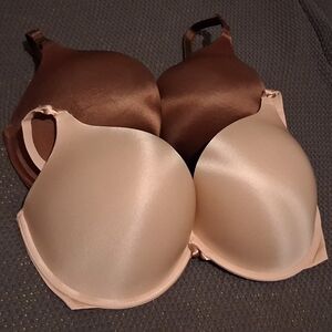Set Of 2 Victoria's Secret Bombshell Bras-36DDD Adds 2 Cup Sizes